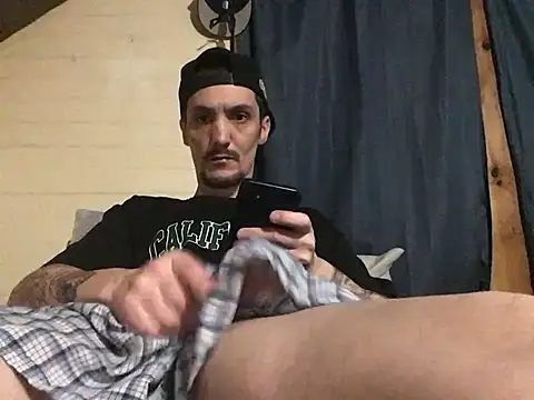 Snapshot of jabo870 chatting on 12-15-24, 11:31 jabo870 online show from 12-15-24, 11:31