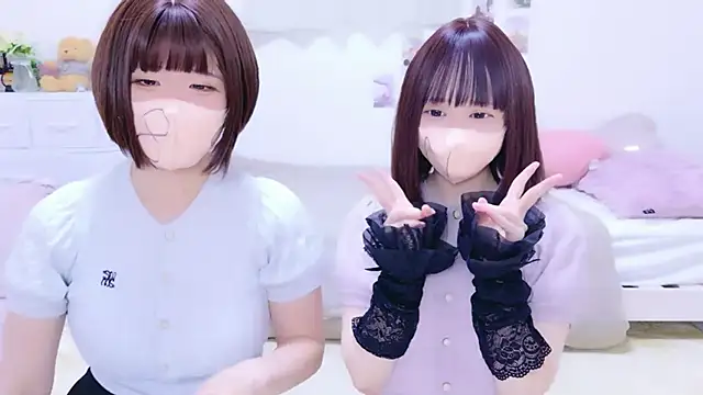 Snapshot of 841_yayoi chatting on 06-12-26, 04:22 841 yayoi online show from 06-12-26, 04:22
