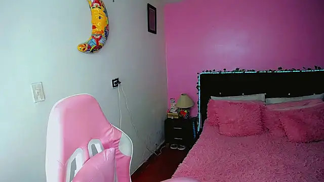 SweetKim21 online show from 03-02-26, 07:15