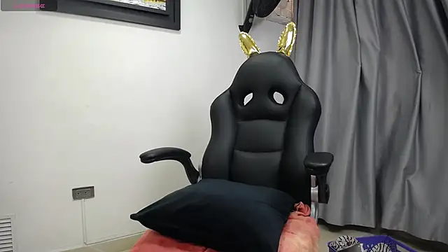 dayadubey  online show from 03-18-25, 01:20