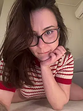 Its Jade online show from 04-20-26, 08:43