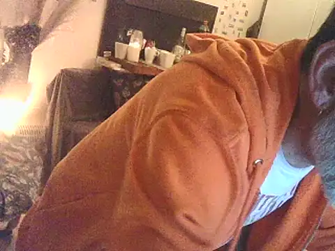 Snapshot of DaddyQuimHot chatting on 12-27-24, 06:57 DaddyQuimHot online show from 12-27-24, 06:57