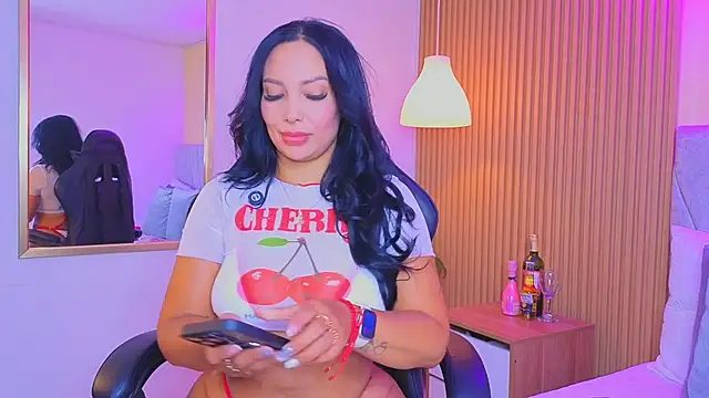 Dakota diaz  online show from 04-24-26, 07:38