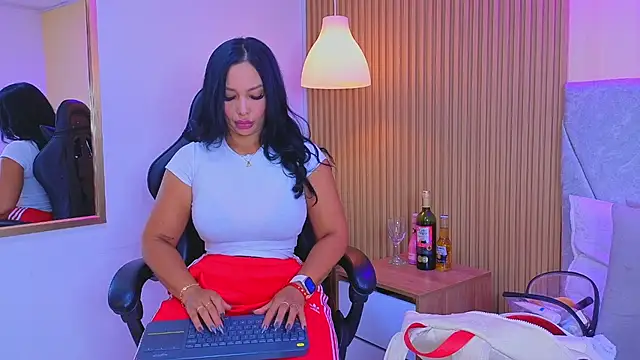 Dakota diaz  online show from 04-29-26, 07:31