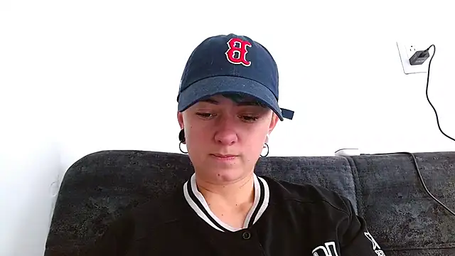 tomboyblue online show from 11-15-25, 04:14