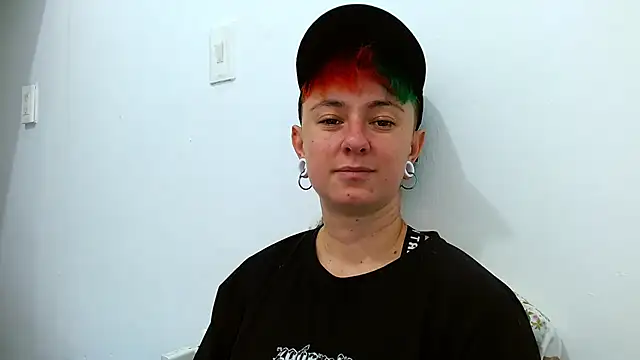 tomboyblue online show from 01-10-26, 05:15