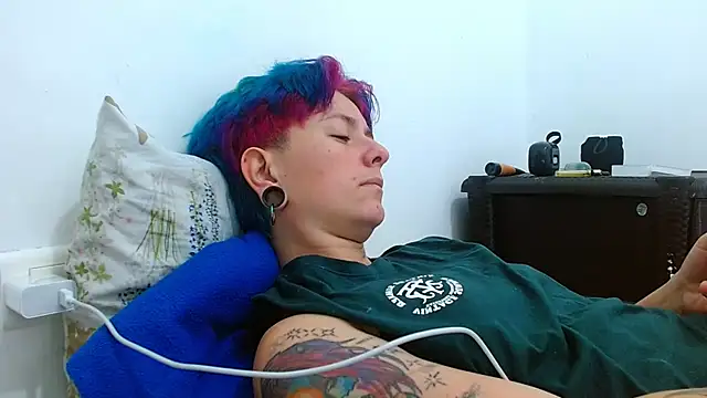 tomboyblue online show from 04-02-26, 06:38