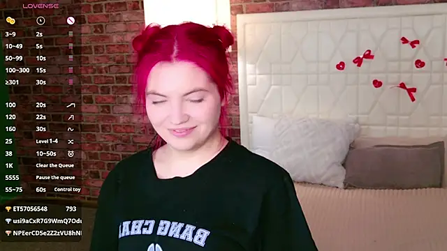 Lisa Adam online show from 04-18-26, 07:58