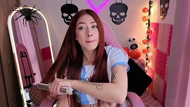 Snapshot of violet_ch chatting on 10-22-25, 05:13 violet ch online show from 10-22-25, 05:13