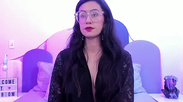 Snapshot of SophieGomez22 chatting on 02-09-25, 02:29 SophieGomez22 online show from 02-09-25, 02:29