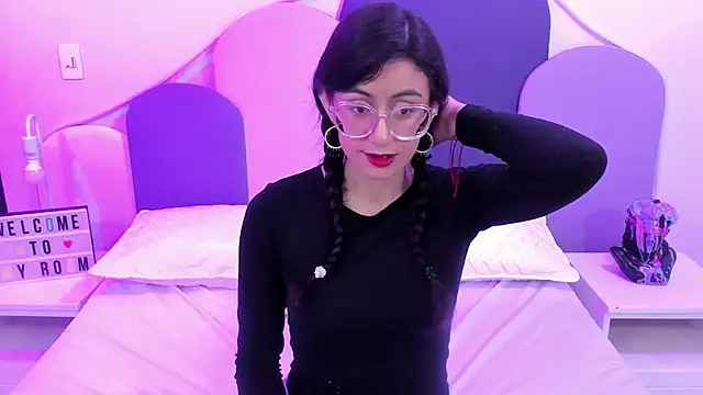 Snapshot of SophieGomez22 chatting on 02-20-25, 11:09 SophieGomez22 online show from 02-20-25, 11:09