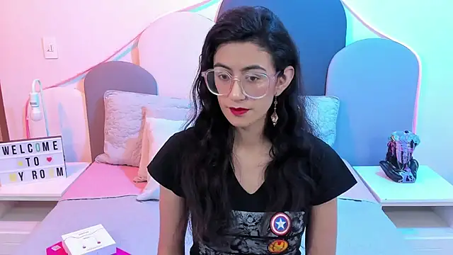 Snapshot of SophieGomez22 chatting on 03-06-25, 11:25 SophieGomez22 online show from 03-06-25, 11:25