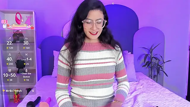Snapshot of SophieGomez22 chatting on 09-14-25, 11:20 SophieGomez22 online show from 09-14-25, 11:20