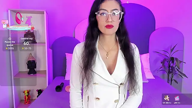 Snapshot of SophieGomez22 chatting on 09-21-25, 11:23 SophieGomez22 online show from 09-21-25, 11:23