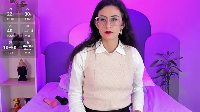 Snapshot of SophieGomez22 chatting on 10-25-25, 11:40 SophieGomez22 online show from 10-25-25, 11:40