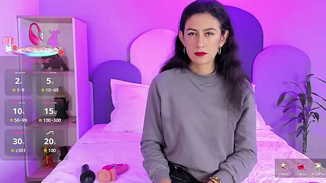 Snapshot of SophieGomez22 chatting on 12-17-25, 11:16 SophieGomez22 online show from 12-17-25, 11:16