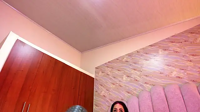 Snapshot of kathy-steven chatting on 02-18-26, 01:45 kathy-steven online show from 02-18-26, 01:45