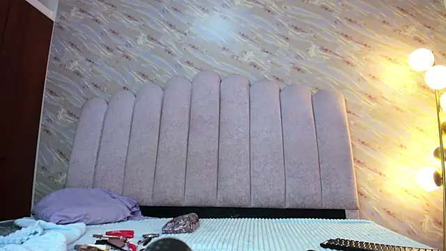 Snapshot of kathy-steven chatting on 02-21-26, 01:17 kathy-steven online show from 02-21-26, 01:17