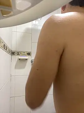 Snapshot of DanielGomez9 chatting on 02-14-25, 12:47 DanielGomez9 online show from 02-14-25, 12:47