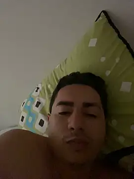 Snapshot of DanielGomez9 chatting on 03-10-25, 12:37 DanielGomez9 online show from 03-10-25, 12:37