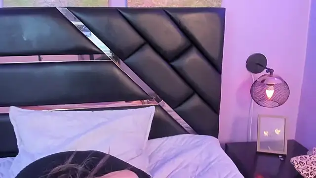 Annie mone online show from 03-19-25, 10:09