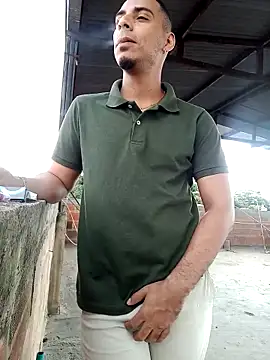 Snapshot of bonehur chatting on 03-19-25, 08:54 bonehur online show from 03-19-25, 08:54