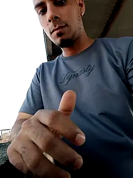 Snapshot of bonehur chatting on 09-27-25, 08:58 bonehur online show from 09-27-25, 08:58