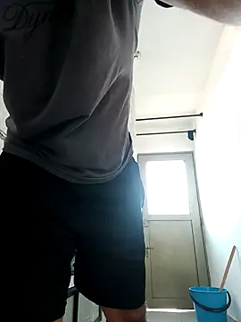 Snapshot of bonehur chatting on 10-26-25, 06:25 bonehur online show from 10-26-25, 06:25