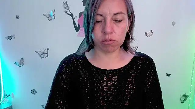 Lady breaks hearts online show from 04-24-26, 12:40