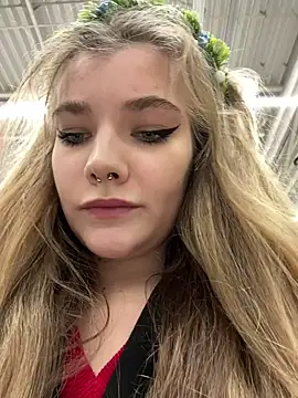 Holy Tereza online show from 12-22-24, 03:44