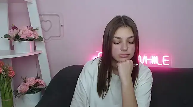 MilanaAngelAs online show from 01-12-25, 10:45