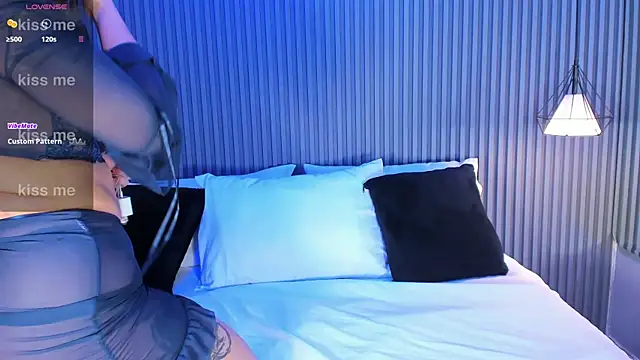 Snapshot of vanity_sex chatting on 11-12-25, 11:54 vanity sex online show from 11-12-25, 11:54