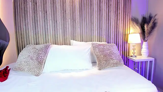 Snapshot of vanity_sex chatting on 12-19-25, 11:39 vanity sex online show from 12-19-25, 11:39