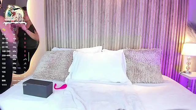 Snapshot of vanity_sex chatting on 12-20-25, 11:39 vanity sex online show from 12-20-25, 11:39