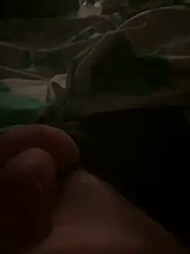 Snapshot of Abspritzerboy21 chatting on 01-17-25, 12:20 Abspritzerboy21 online show from 01-17-25, 12:20