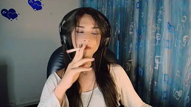 Dollbehavior  online show from 11-15-25, 04:32