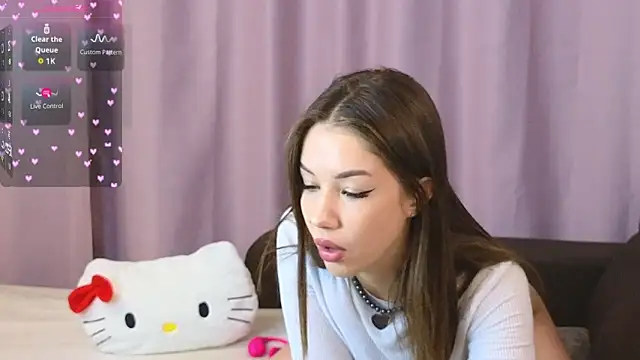Snapshot of ellie_kramer chatting on 09-19-25, 07:58 ellie kramer online show from 09-19-25, 07:58