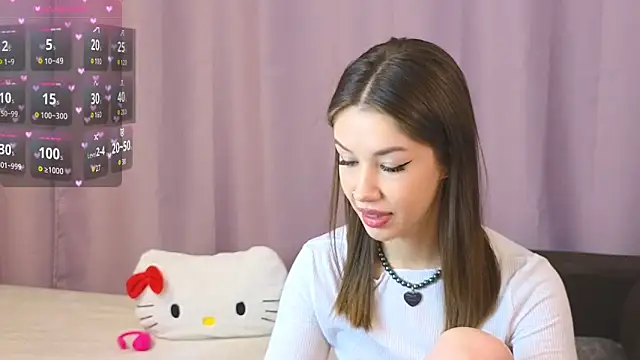 Snapshot of ellie_kramer chatting on 10-12-25, 07:46 ellie kramer online show from 10-12-25, 07:46