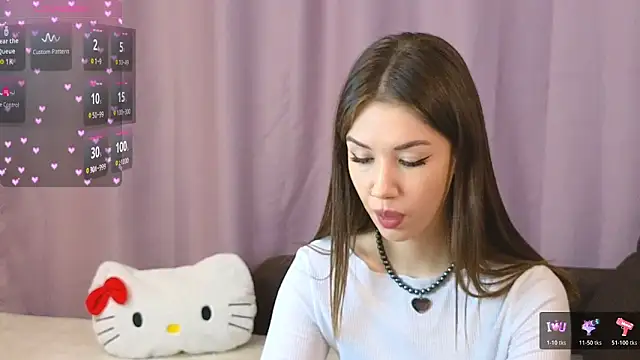 Snapshot of ellie_kramer chatting on 10-26-25, 06:47 ellie kramer online show from 10-26-25, 06:47