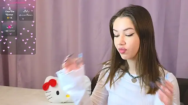 Snapshot of ellie_kramer chatting on 10-31-25, 06:53 ellie kramer online show from 10-31-25, 06:53