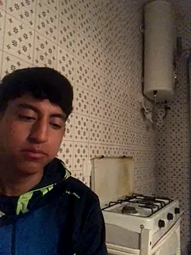 Snapshot of modelo180 chatting on 10-22-25, 09:14 modelo180 online show from 10-22-25, 09:14