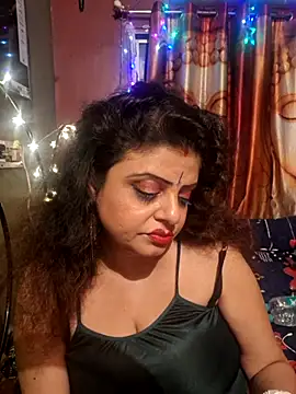 Snapshot of Maaya66 chatting on 02-20-25, 06:02 Maaya66 online show from 02-20-25, 06:02