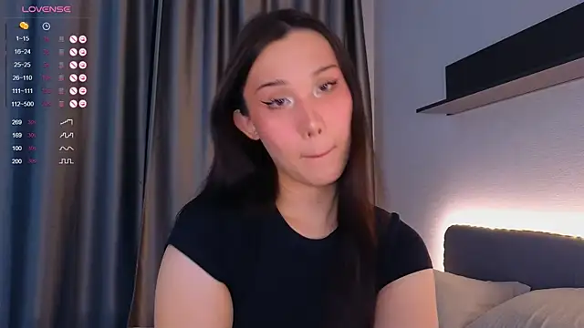 Kaia Sunshine Mia online show from 07-10-26, 11:13