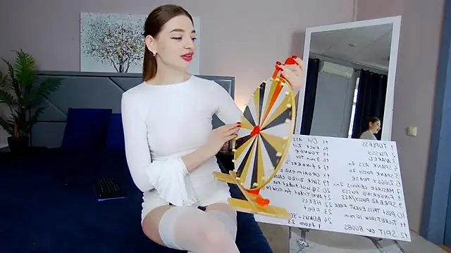 Snapshot of NicoleRosss chatting on 10-20-25, 01:00 NicoleRosss online show from 10-20-25, 01:00