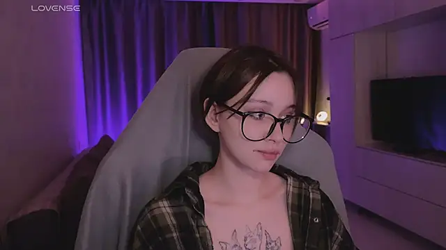 Snapshot of yourconcept chatting on 09-19-25, 09:04 yourconcept online show from 09-19-25, 09:04