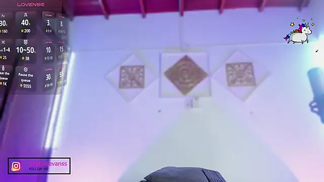 AdelineEvanss online show from 01-12-25, 07:53