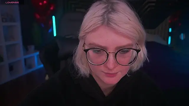 CoolTatis online show from 02-16-25, 01:27