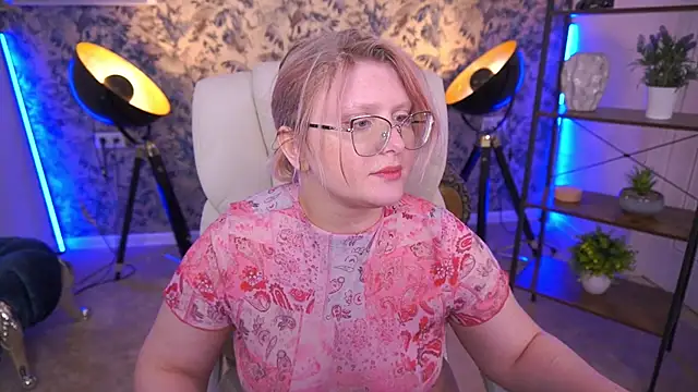 CoolTatis online show from 06-22-26, 12:46