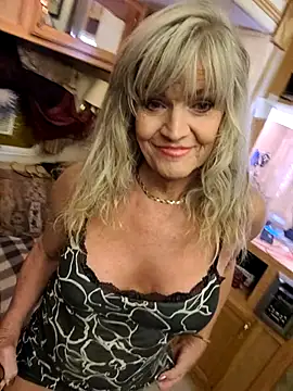 annika lately online show from 10-01-25, 02:39