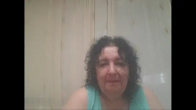 Snapshot of maturekorine chatting on 06-08-26, 05:35 maturekorine online show from 06-08-26, 05:35